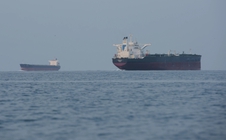 Điểm nóng xung đột ngày 19-4: Nội bộ Iran lủng củng về eo biển Hormuz?