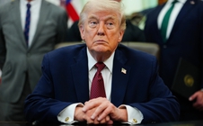 Ông Donald Trump tuyên bố "cơ hội cuối cùng" cho Iran