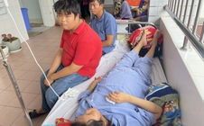 Bạn đọc hỗ trợ 185 triệu đồng cho nam sinh bệnh tật, bán vé số ở Cần Thơ