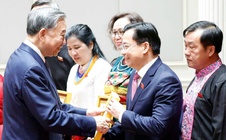 Tiếp tục đổi mới căn bản tư duy về công tác dân tộc