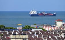 Tranh luận việc thu phí qua eo biển Malacca