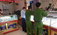 Kiểm tra hàng loạt tiệm vàng ở TPHCM, nhiều cơ sở bị xử phạt