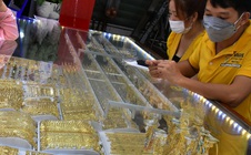 Giá vàng hôm nay, 29-4: Vàng thế giới giảm hơn 100 USD