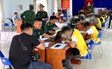 Công an TPHCM tiếp nhận 18 công dân trẻ bị trục xuất