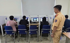 Bị trừ hết điểm giấy phép lái xe: Thi lại khó gấp đôi
