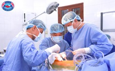 Ca ghép thận đặc biệt từ người hiến sống cao tuổi nhất Việt Nam