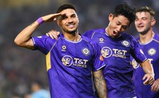 Hoàng Hên ghi bàn và kiến tạo giúp Hà Nội FC trở lại Top 3 V-League