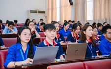 Hơn 1.000 bài thi chính luận về bảo vệ nền tảng tư tưởng của Đảng