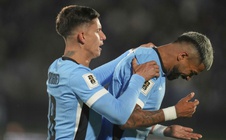 Chuyến bay chở tuyển Uruguay không được phép vào Mỹ