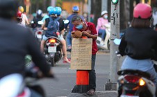 TPHCM: Vận động người dân không cho tiền người xin ăn