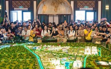 Sợ lỡ cơ hội mua nhà phố TP HCM giá hời trước 1-7, hàng ngàn người đặt chỗ ngay trên livestream
