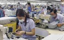 NÓNG: Công đoàn đề xuất 2 phương án tăng lương tối thiểu vùng từ ngày 1-1-2027