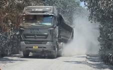 Người dân dưới chân núi Trường Sơn khổ vì ô nhiễm