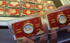 Giá vàng miếng SJC, vàng nhẫn rớt trở lại