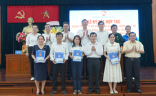 Phường Diên Hồng vào cao điểm khám sức khỏe cho người dân