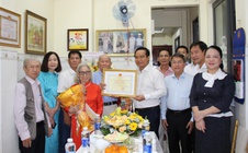 Lãnh đạo TPHCM mừng thọ người cao tuổi tiêu biểu