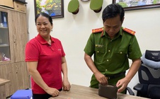Bị rơi nhiều nhẫn vàng và bông tai, khổ chủ hốt hoảng đến báo công an