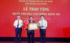 Nhà báo Tô Đình Tuân vinh dự nhận Huân chương Lao động hạng Ba