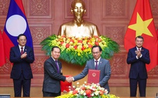 Thủ tướng Lê Minh Hưng và Thủ tướng Lào chứng kiến ký 4 văn kiện hợp tác
