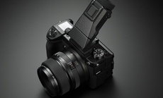 GFX 50S: Máy ảnh Medium Format đầu tiên từ Fujifilm