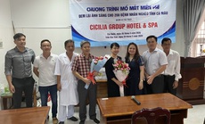 Cicilia Group Hotel & Spa giúp 200 người nghèo ở Cà Mau mổ mắt miễn phí