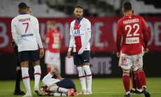 Neymar đá hỏng phạt đền, PSG bị truất "ngôi vương" Ligue 1