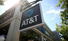 Ngân hàng Mỹ xin doanh nghiệp "đừng gửi tiền" nữa