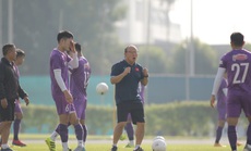 Đoàn Văn Hậu vắng mặt trong buổi tập nóng 35 độ lúc 7 giờ sáng