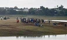 10 thiếu niên tắm hồ, 2 em chết đuối thương tâm