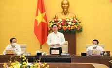 Chủ tịch Quốc hội: "Có trường hợp vừa khen xong đã phải xử lý!"