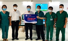 Trao tặng 100 bộ máy tính và 100 máy in cho Trung tâm Hồi sức tích cực người bệnh Covid-19 Bệnh viện Bạch Mai tại TP HCM