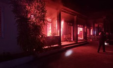Trụ sở UBND xã ở Quảng Nam cháy ngùn ngụt