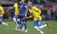 Bị rao bán, Neymar chơi khó PSG