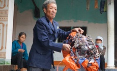 Một gia đình ở Thanh Hóa phải di tản vì đồ đạc liên tục bốc cháy không rõ nguyên nhân