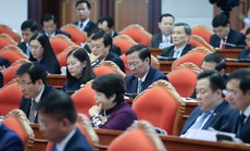 Thủ tướng điều hành thảo luận tại Hội nghị Trung ương 8