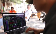 Chứng khoán sáng 4-10: Đã có hàng trăm mã cổ phiếu đảo chiều tăng giá
