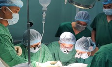 Cần lắm “hoa chính sách” cho ngày thầy thuốc