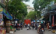 Sập giàn giáo xây nhà, 3 người thương vong