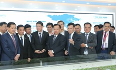 Phó Thủ tướng Lê Minh Khái cùng lãnh đạo 9 tỉnh tham quan mô hình KCN VSIP