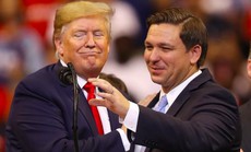 Bị truy tố, ông Trump như "hổ mọc thêm cánh"?
