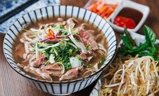10 món ăn độc đáo nhất thế giới và 4 nước châu Âu có nền ẩm thực hàng đầu