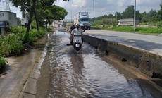 "Ao nước" trên đường