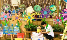 Đến "Ngày hội Sống xanh" ở TP HCM: Đổi rác lấy quà