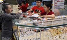 Giá vàng hôm nay 10-6: Vàng SJC biến động bất thường