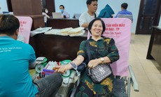 Cả gia đình ở TP HCM rủ nhau đi hiến máu