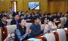 Công khai xin lỗi trong Đảng