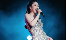 Mở tiệc âm nhạc đãi khán giả