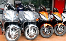 Xe tay ga Honda tăng giá mạnh ở Việt Nam