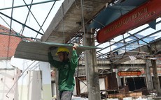 Bắt đầu tháo dỡ Thương xá Tax