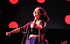 Anna Trương mang làn gió tươi mới đến Lễ hội Gió mùa